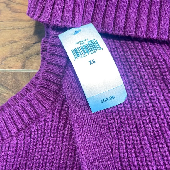 COPY - NWT Banana Republic Fuchsia Turtleneck Knit Sweater Vest Shirt Top - Picture 9 of 9
